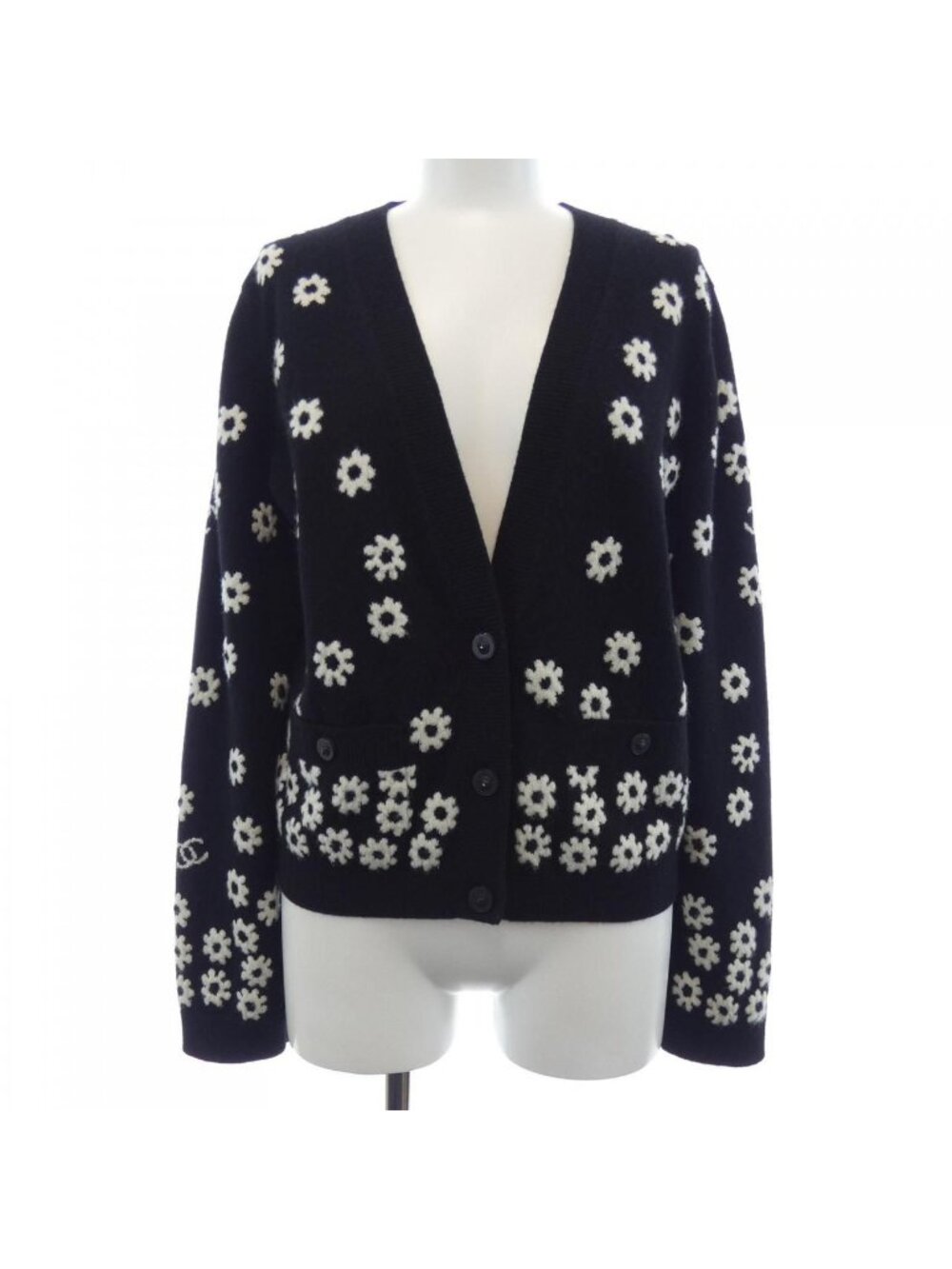 Chanel 22P Cardigan Black
